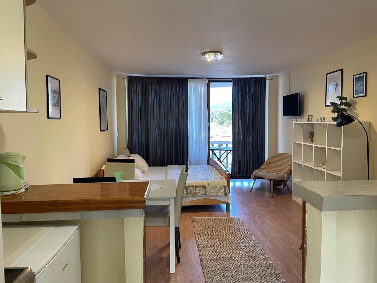 לומבארדה Apartments Ana By The Sea מראה חיצוני תמונה