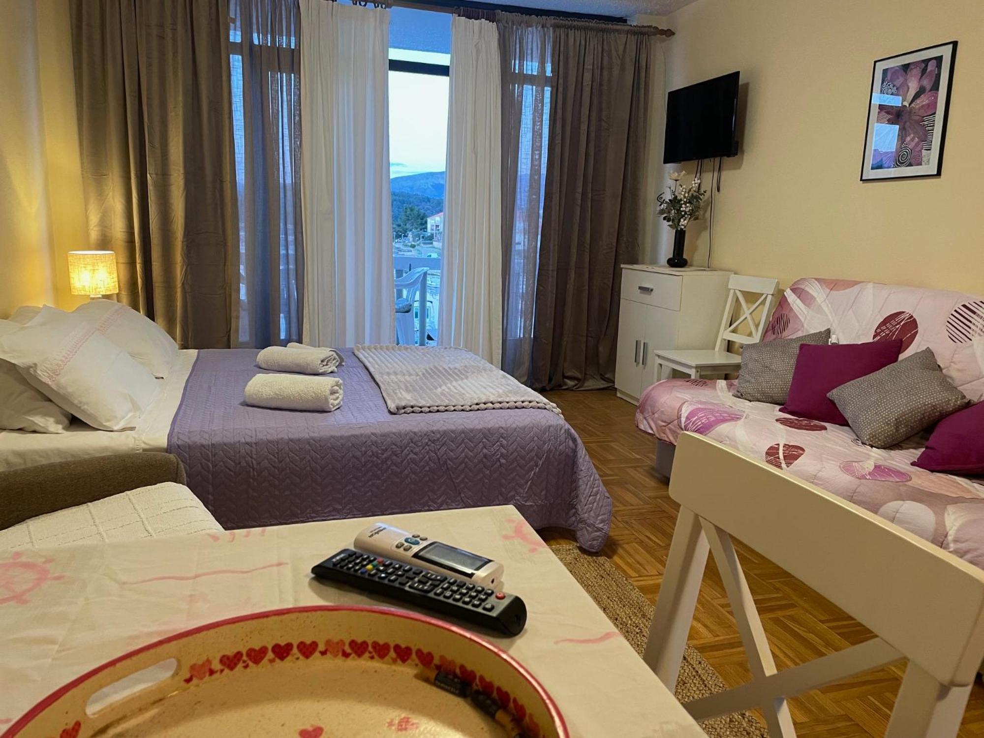 לומבארדה Apartments Ana By The Sea מראה חיצוני תמונה