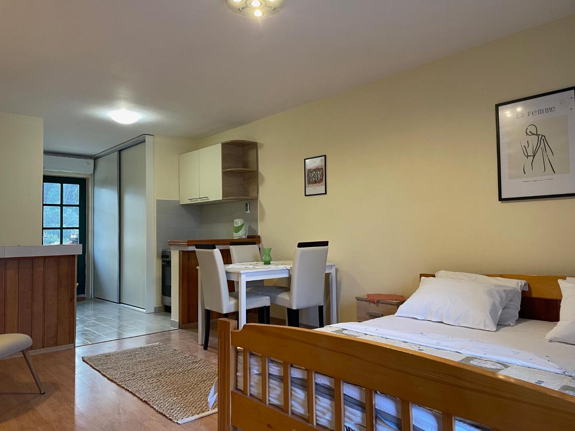 לומבארדה Apartments Ana By The Sea מראה חיצוני תמונה