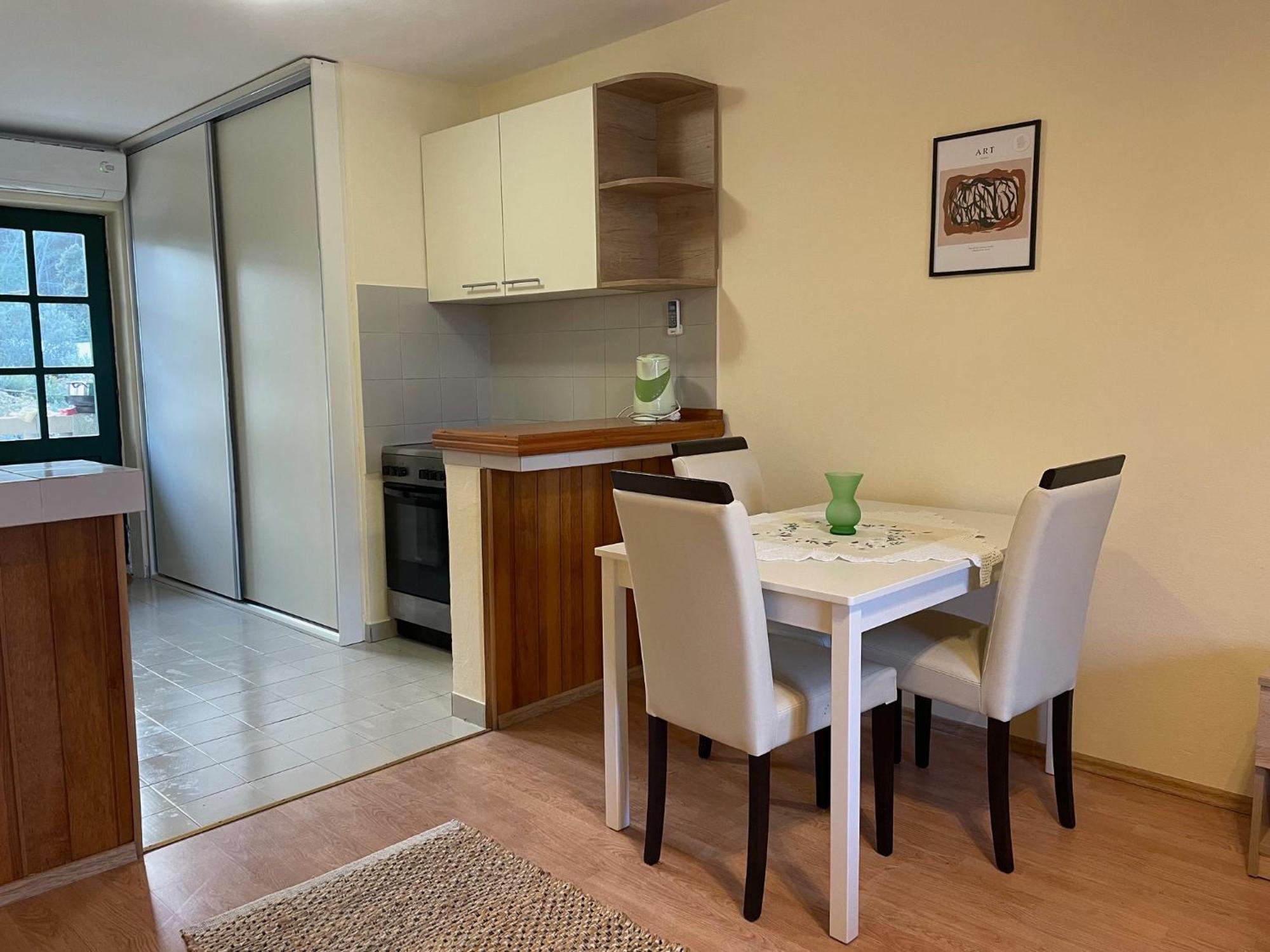לומבארדה Apartments Ana By The Sea מראה חיצוני תמונה
