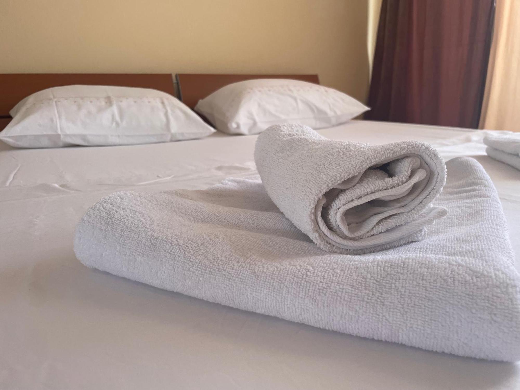 לומבארדה Apartments Ana By The Sea מראה חיצוני תמונה